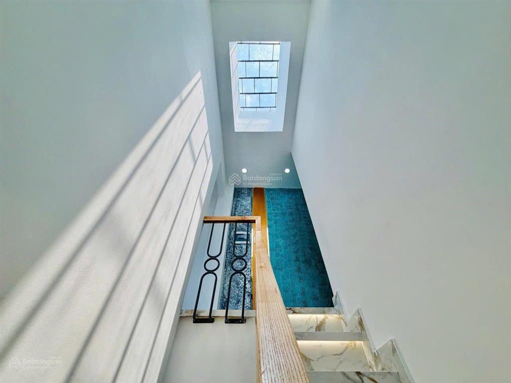 Nhà full công năng, 3 tầng đẹp khu đại học văn lang gần chợ gò vấp