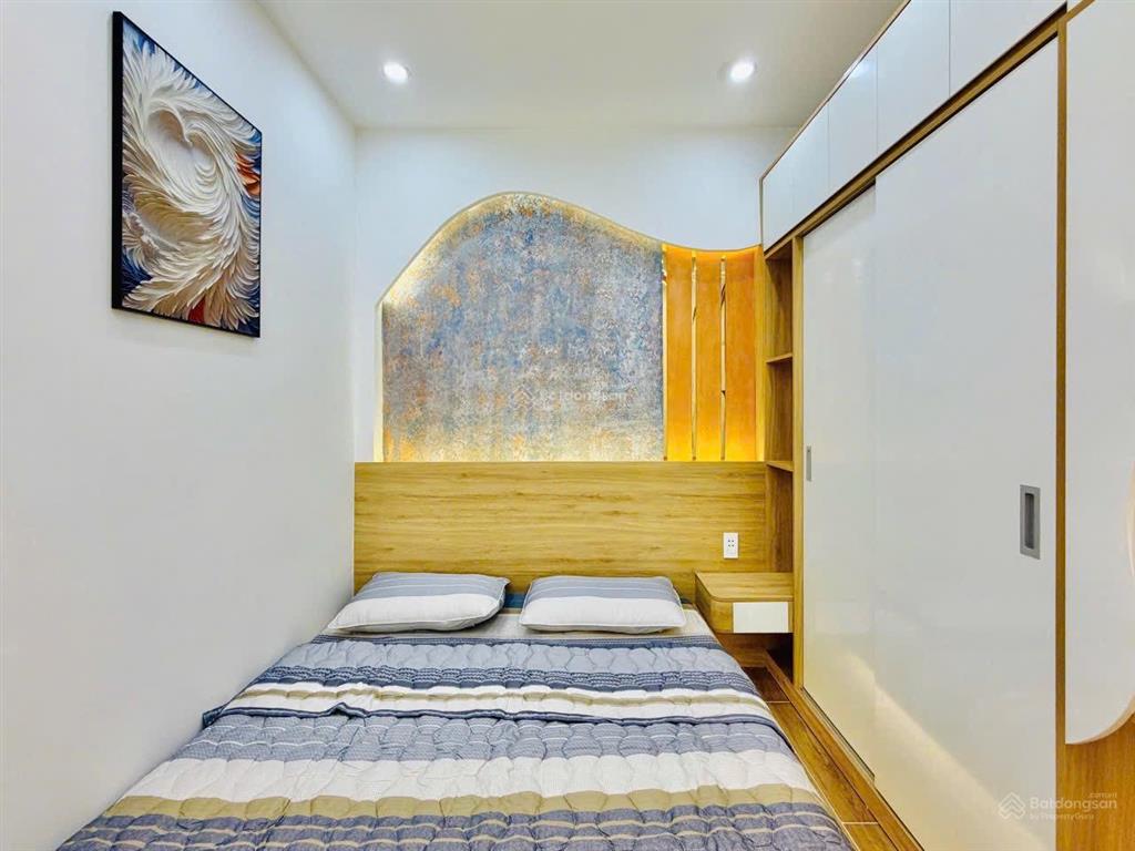 Nhà full công năng, 3 tầng đẹp khu đại học văn lang gần chợ gò vấp