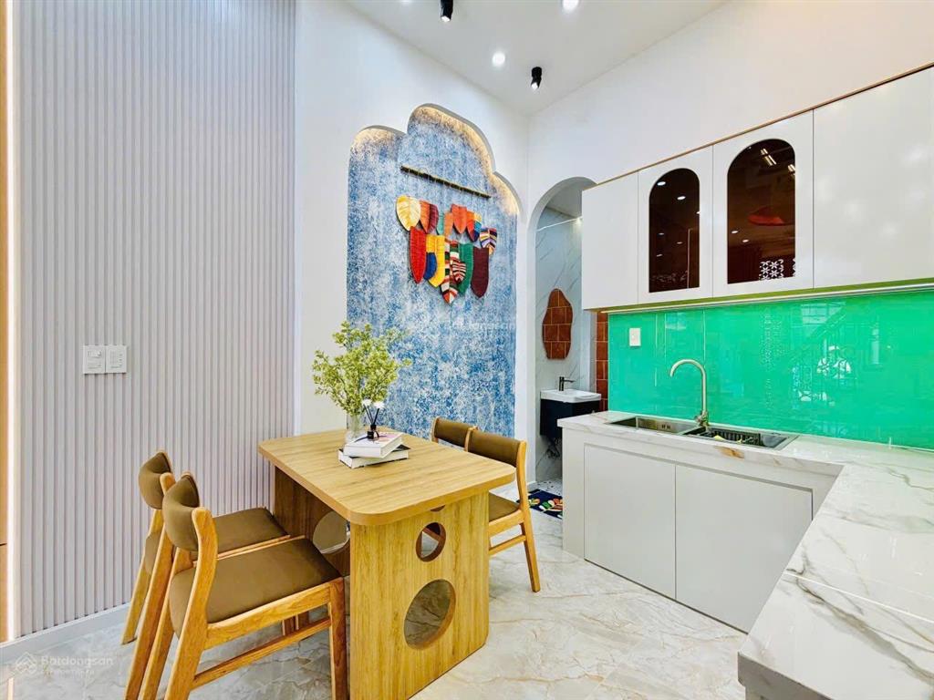 Nhà full công năng, 3 tầng đẹp khu đại học văn lang gần chợ gò vấp