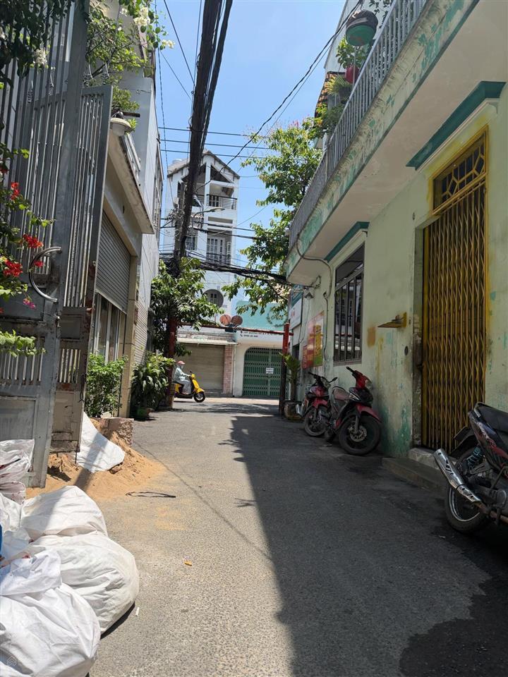 Nhà hẻm xe hơi , 1 căn ra mặt tiền , kinh doanh đa nghành nghề 28,8m2