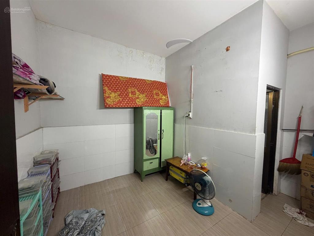 Nhà hẻm xe hơi , 1 căn ra mặt tiền , kinh doanh đa nghành nghề 28,8m2