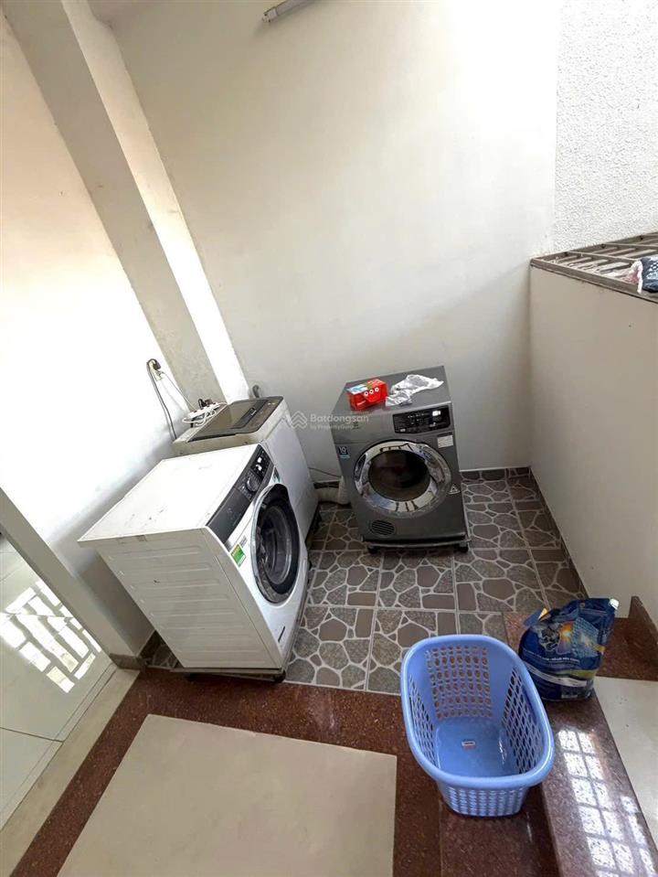 Nhà gần quang trung mặt tiền 6m xe hơi ngủ trong nhà giá 7 tỷ xx. hàng hiếm chợp liền