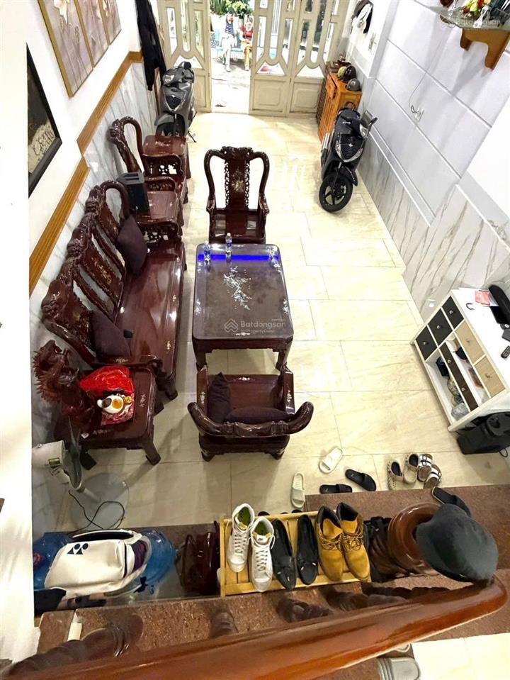 Nhà gần quang trung mặt tiền 6m xe hơi ngủ trong nhà giá 7 tỷ xx. hàng hiếm chợp liền