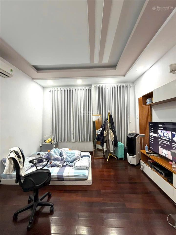 Nhà gần quang trung mặt tiền 6m xe hơi ngủ trong nhà giá 7 tỷ xx. hàng hiếm chợp liền