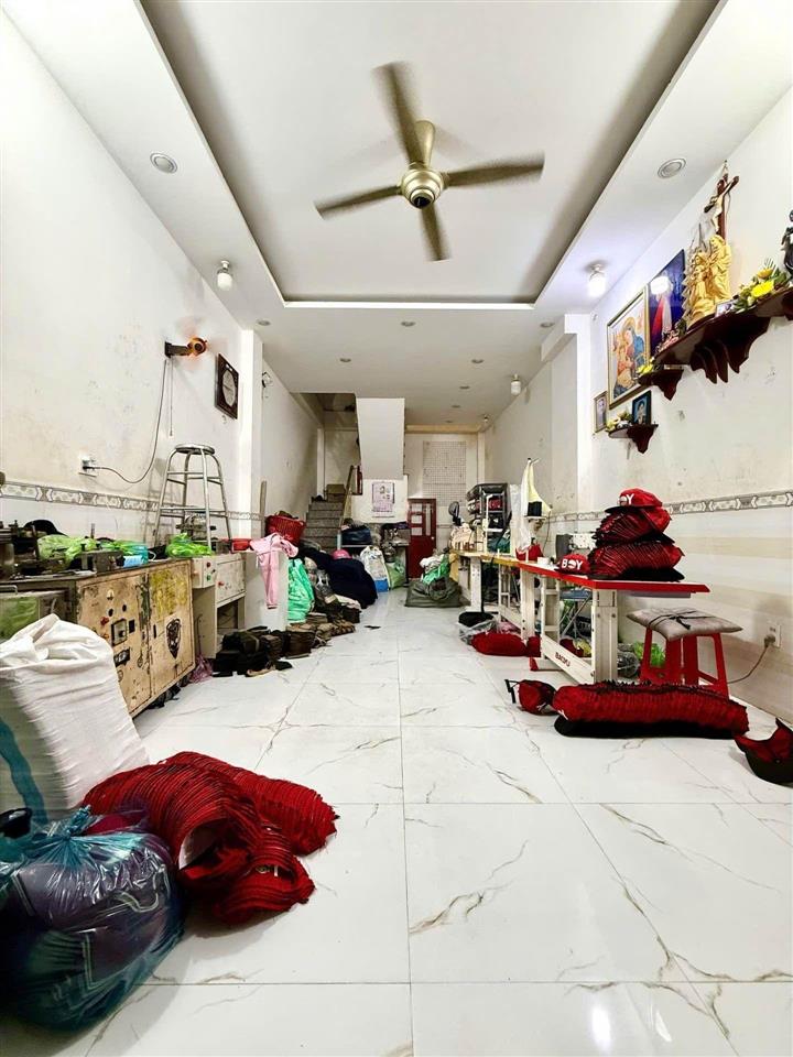 Nhà 3 tầng  hẻm xe hơi đường dương thị mười  quận 12  gần bv trung mỹ tây (bv q12 cũ)  4,88t