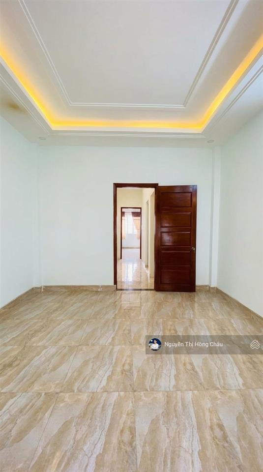 Khu vip huỳnh thị hai 4 tầng btct, 4pn, hẻm 6m, dân trí cao, xe hơi ngủ nhà