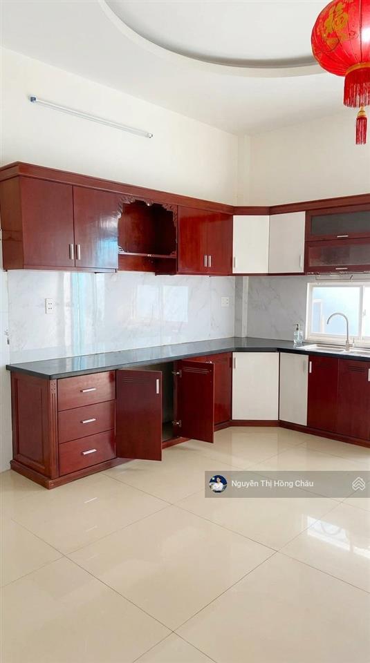 Khu vip huỳnh thị hai 4 tầng btct, 4pn, hẻm 6m, dân trí cao, xe hơi ngủ nhà