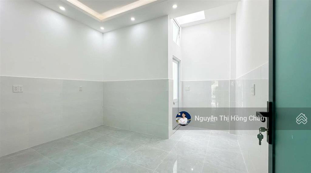 Bán nhà đông bắc 54m2, 2 tầng, 2pn, nhỉnh 4 tỷ, 1 trục 20m ra mặt tiền, hẻm 5m đẹp, shr