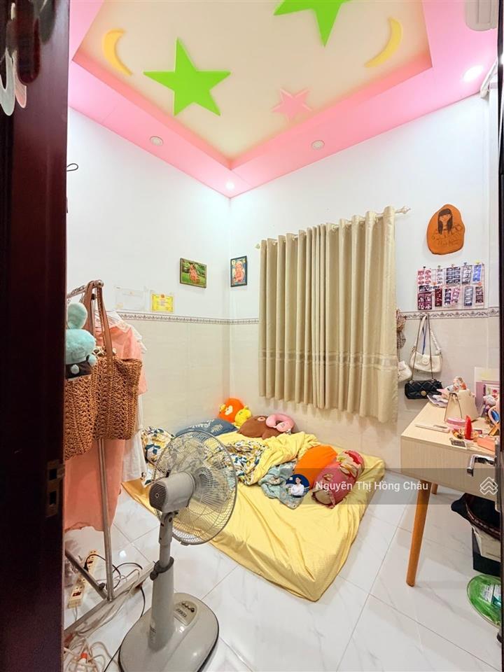 Bán nhà nguyễn văn quá 4x17m, 3 tầng, 4pn, hẻm 5m thông 1 trục ra mt, shr, chủ nhiệt bán, cực hiếm