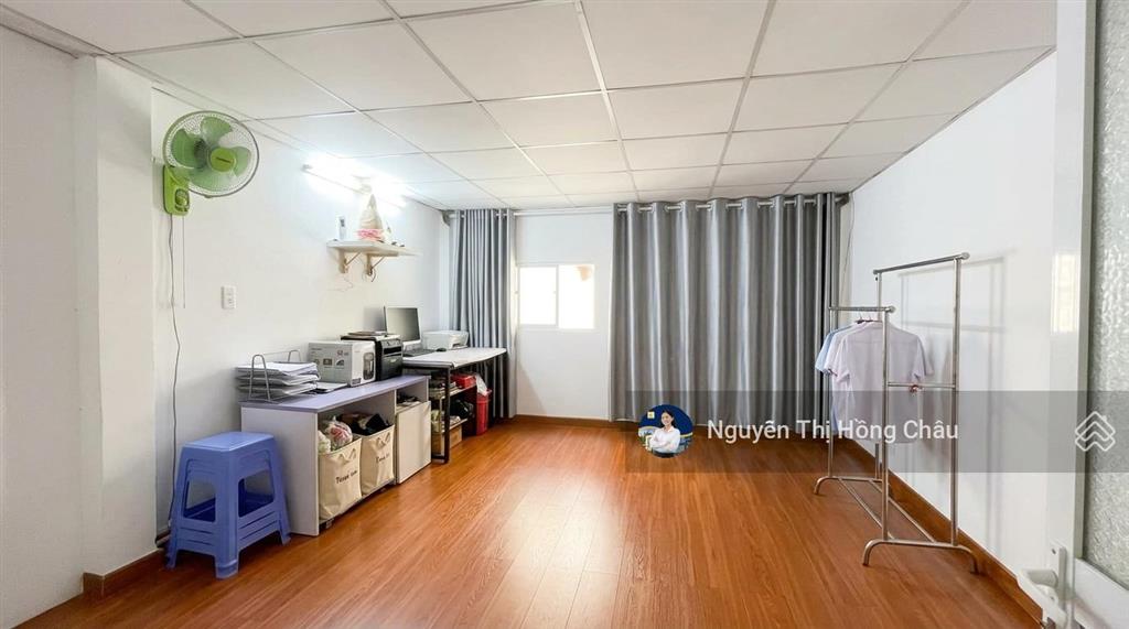 Bán nhà trường chinh 4.2x10m, 2pn, 2 tầng, hẻm 6m, nhỉnh 3 tỷ, shr, không có căn thứ 2
