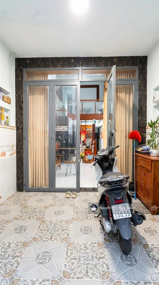 Bán nhà gần lê văn khương 4.2x17, 2 tầng, 3pn, nhỉnh 3 tỷ, gần bến xe buýt hiệp thành