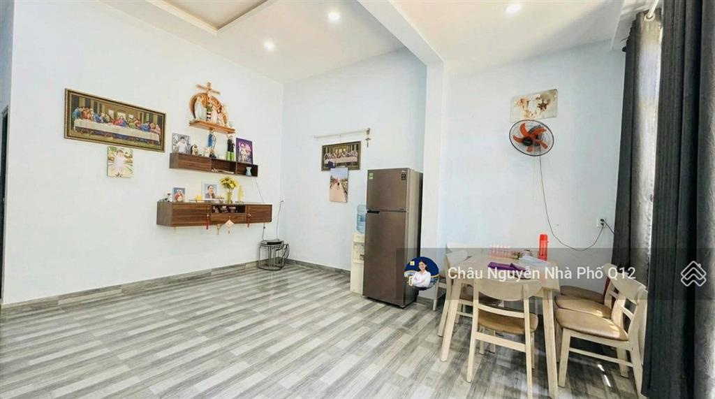 Bán nhà mt quốc lộ 1a, 5x20, nhỉnh 2 tỷ, 3pn, 2 tầng, shr, 1 bước qua gò vấp, ngay mega hiệp phú