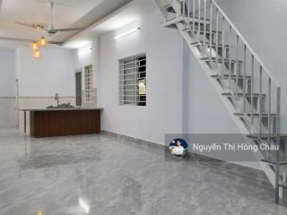 Bán nhà lô góc gần trường chinh 2 tầng, 77m2, 2pn, hẻm 5m, nhỉnh 3 tỷ, gần chợ lạc quang