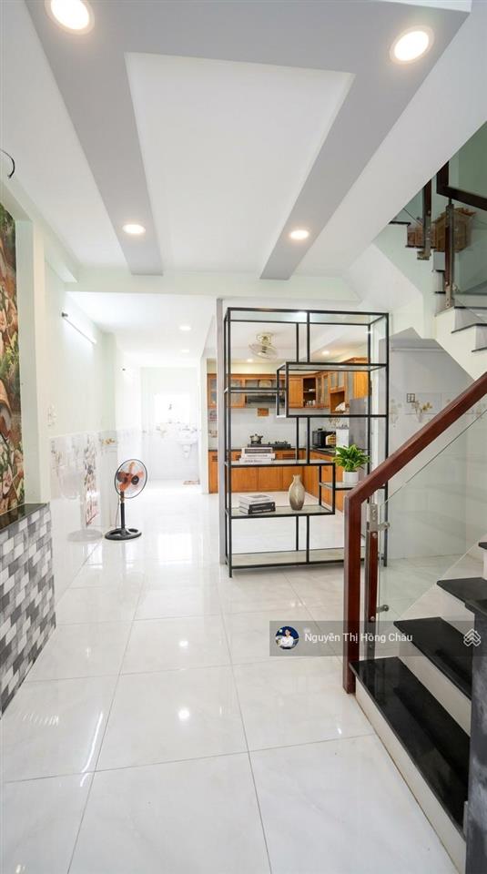 Bán nhà hẻm thông bùi văn ngữ 70m2, 2 tầng, 3pn, nhỉnh 4 tỷ, hxh, shr cất tủ, ở ngay