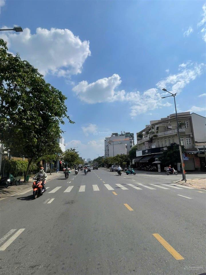 Nhà hẻm xe hơi 1 xẹt sát mt đường tô hiệu, tân phú 53m2 chỉ 5.3 tỷ