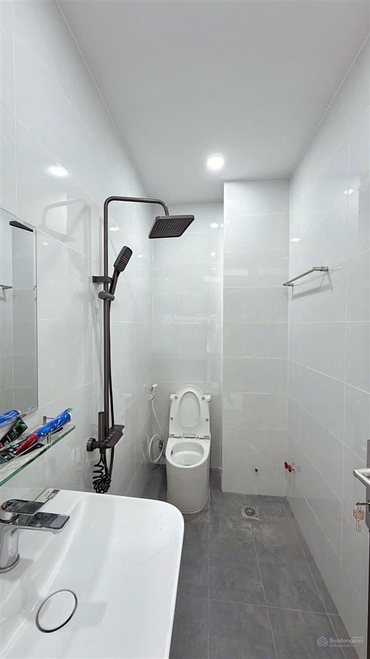 Nhà mới gò xoài bình tân cách aeon tân phú chỉ 2 km, dt 4x16 chỉ chưa tới 8 tỏi