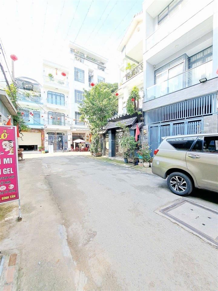 Nhà đường số 4 rộng thoáng mát bhh bình tân sát công viên gia phú