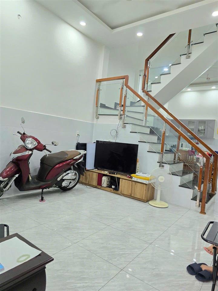 Nhà mt đường số 10, bình tân ngay chợ liên khu 5  6, 55.4 m2 chỉ 6.2 tỷ