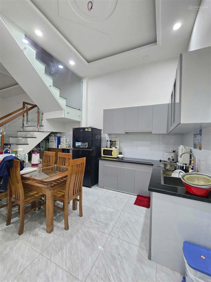 Nhà mt đường số 10, bình tân ngay chợ liên khu 5  6, 55.4 m2 chỉ 6.2 tỷ