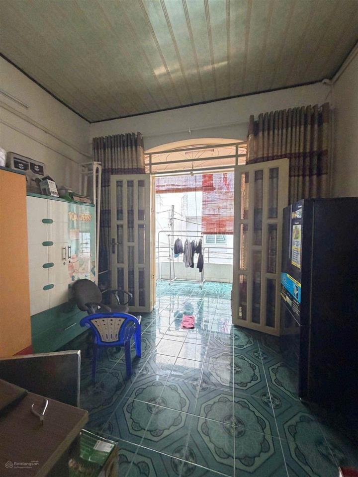 Nhà nằm ngay phố ẩm thực tô hiệu, đường 5m, dt 4x13m, 6.3 tỷ