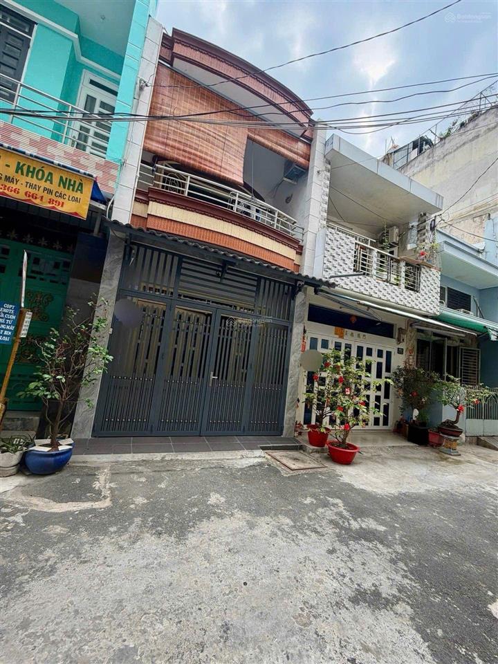Nhà nằm ngay phố ẩm thực tô hiệu, đường 5m, dt 4x13m, 6.3 tỷ