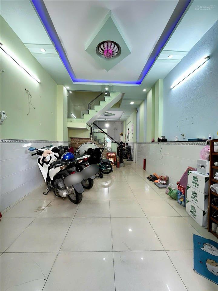 Nhà khu tên lửa, hẻm đỗ tế năng, bình tân, đường 8m, 4x15m, 4 tầng 9.9 tỷ