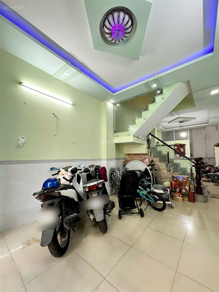 Nhà khu tên lửa, hẻm đỗ tế năng, bình tân, đường 8m, 4x15m, 4 tầng 9.9 tỷ