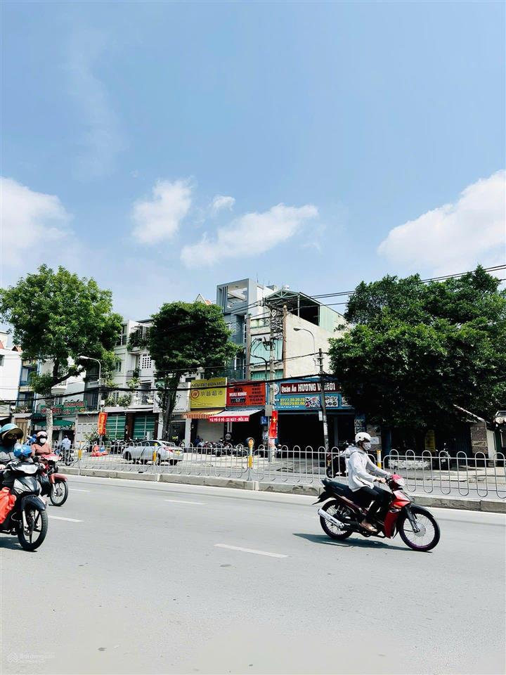 Nhà khu tên lửa, hẻm đỗ tế năng, bình tân, đường 8m, 4x15m, 4 tầng 9.9 tỷ