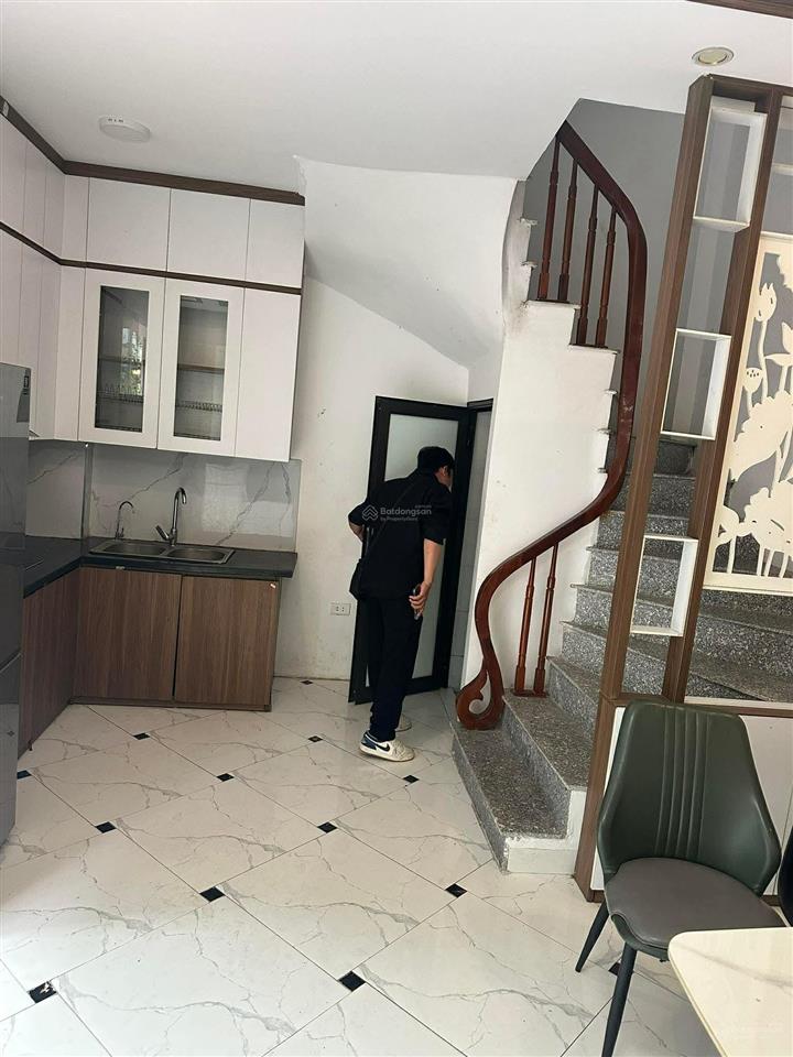 Vị trí vàng ở phố quan nhân  20m2 ( xây ra 26m2)  phân khúc hiếm  nhỏ tiền  dễ thanh khoản