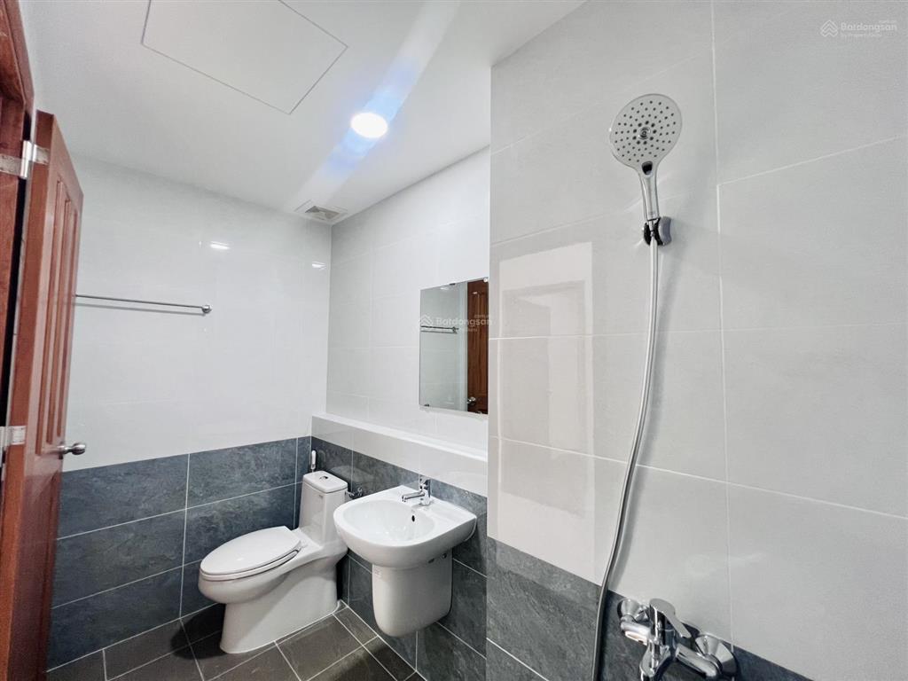Bán căn hộ minh quốc plaza, 68m2, 2pn, 2wc, giá 1,8 tỷ  sẵn nhà mới, sẵn sổ, vay 80%  giá cắt lỗ