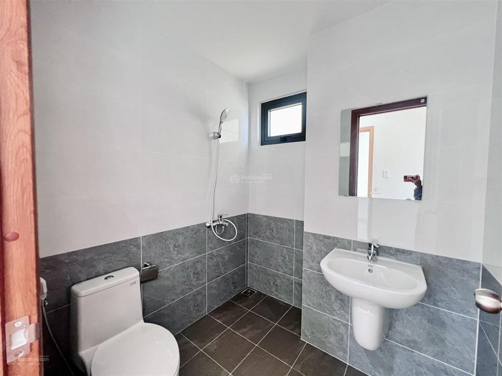 Bán căn hộ minh quốc plaza, 68m2, 2pn, 2wc, giá 1,8 tỷ  sẵn nhà mới, sẵn sổ, vay 80%  giá cắt lỗ