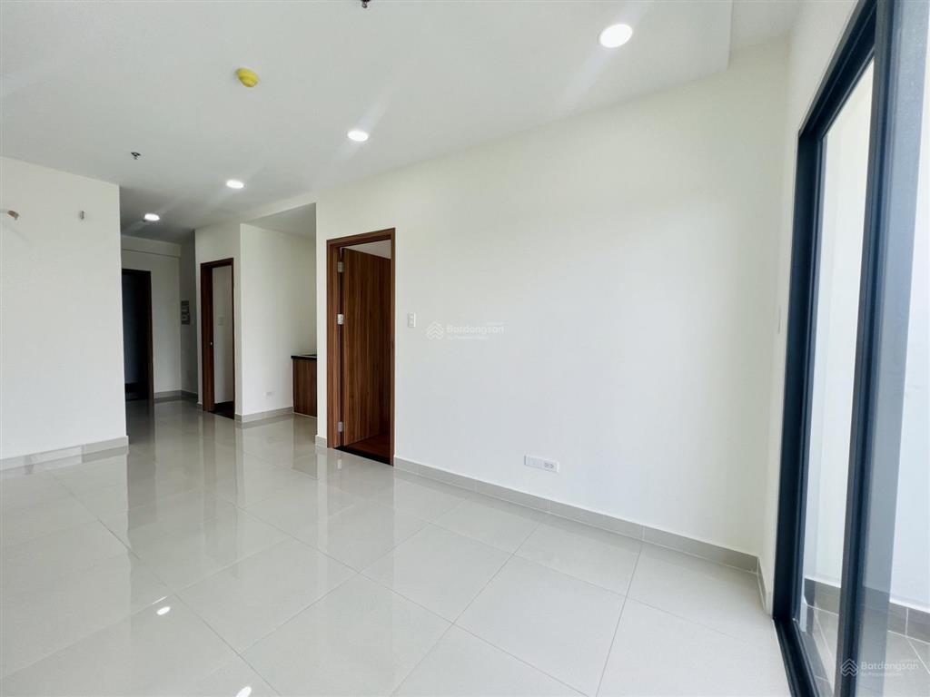 Bán căn hộ minh quốc plaza, 68m2, 2pn, 2wc, giá 1,8 tỷ  sẵn nhà mới, sẵn sổ, vay 80%  giá cắt lỗ