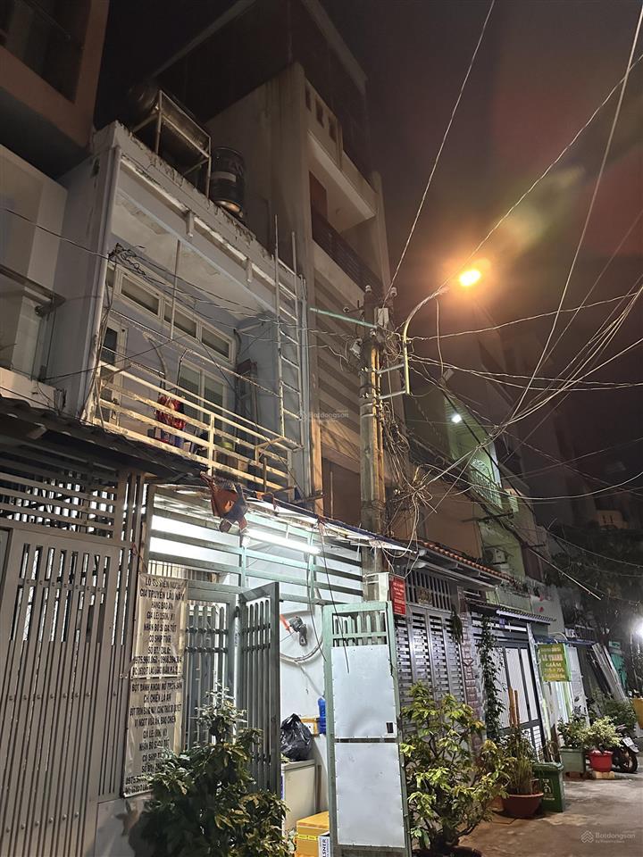Bán nhà hẻm xe hơi gần cc res ii