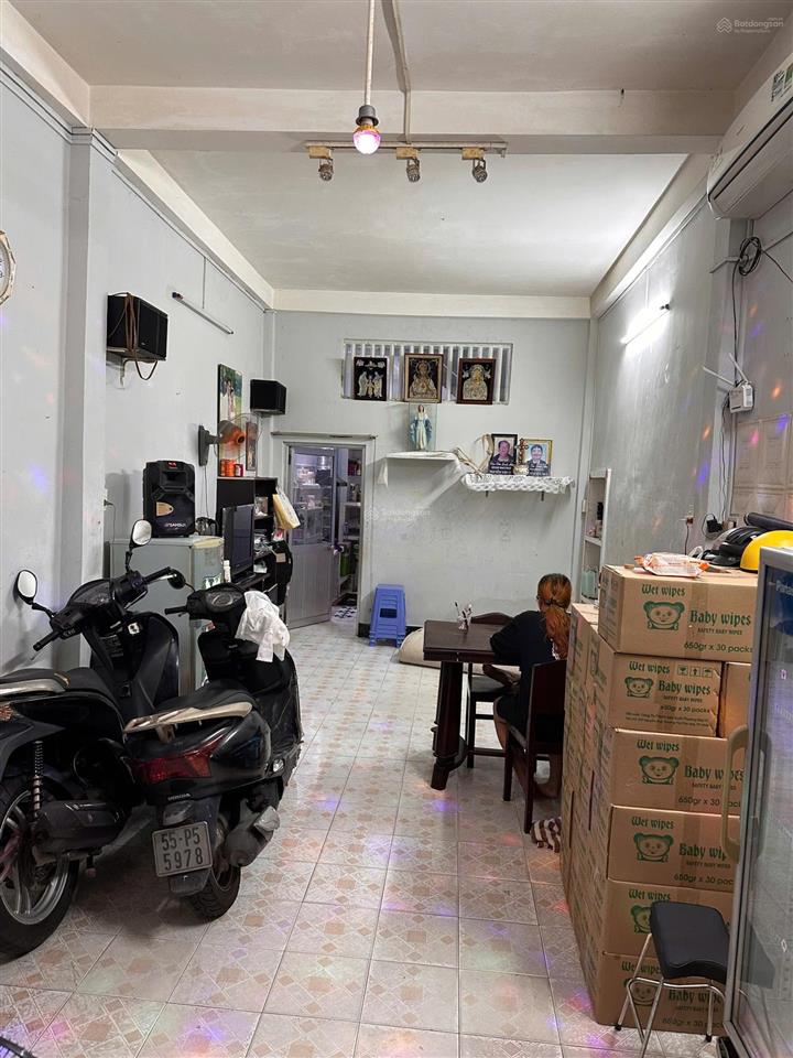 Bán nhà hẻm xe hơi gần cc res ii