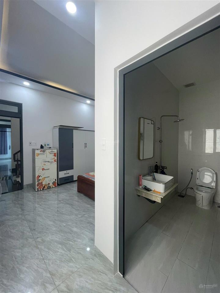 Bán nhà đẹp 3 tầng hẻm đường ngô đến ngọc hiệp nha trang. giá 3 tỷ 980
