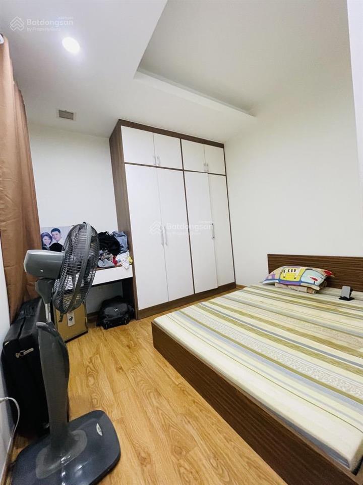 Chính chủ bán căn hộ 2pn, giá ưu đãi tại star tower 283 khương trung, 6,3 tỷ, 75m2 hot