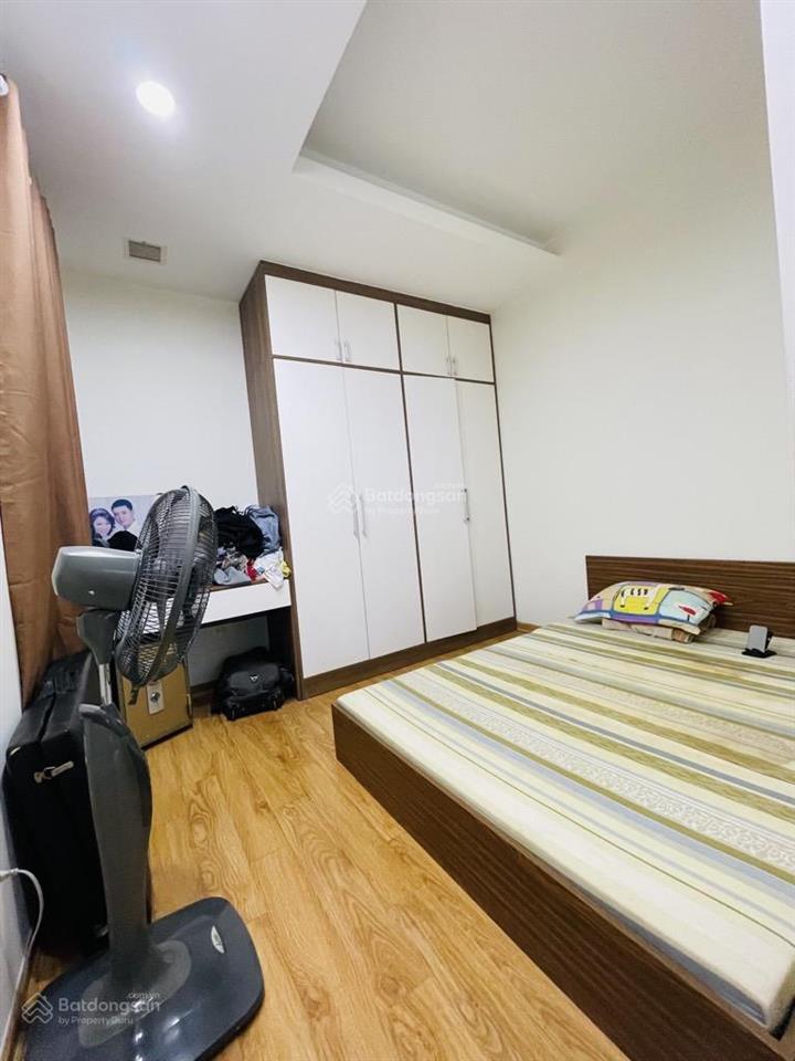 Chính chủ bán căn hộ 2pn, giá ưu đãi tại star tower 283 khương trung, 6,3 tỷ, 75m2 hot