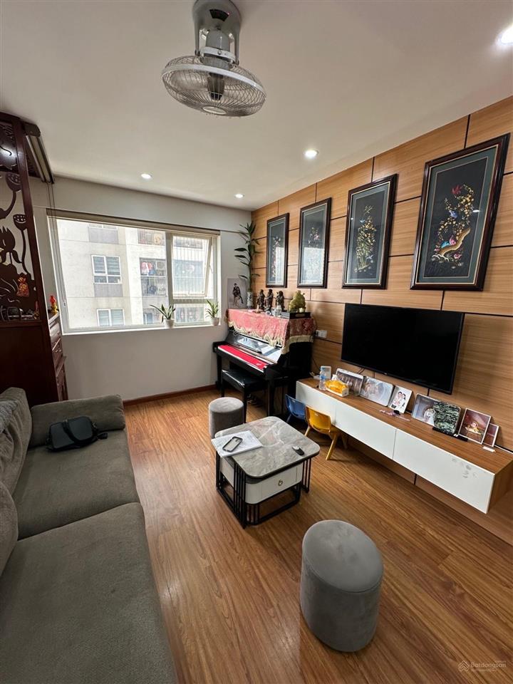 Bán nhà chung cư 283 khương trung 3 ngủ, 2 ban công, dân trí cao an ninh tốt, khuôn viên rộng rãi