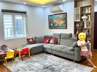 Nhỉnh 4 tỷ chung cư c14 bùi xương trạch, 68m2, 2 ngủ, 2wc, ô tô chạy vòng quanh, căn góc