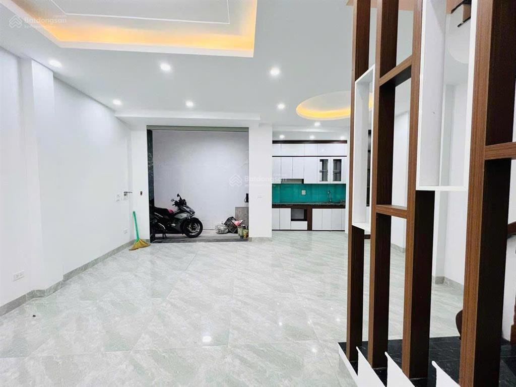 Phố đại linhtrung văn,40m ,4 tầng,mặt tiền 4m,giá 8.15 tỷ