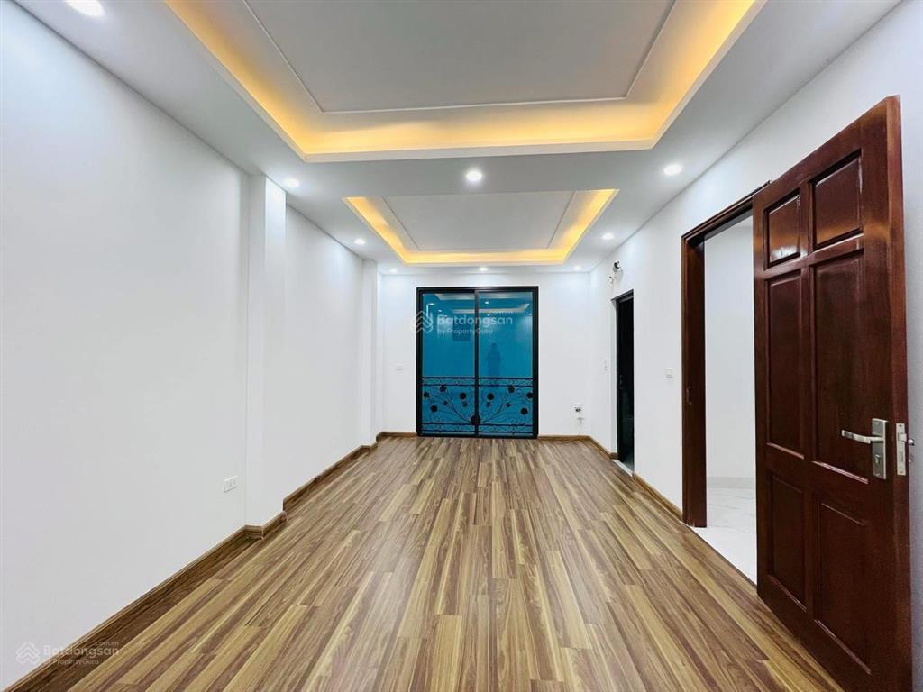 Phố đại linhtrung văn,40m ,4 tầng,mặt tiền 4m,giá 8.15 tỷ