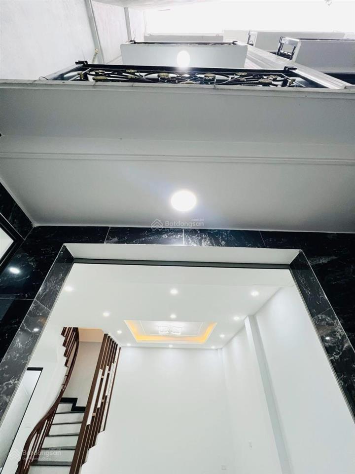 Phố đại linhtrung văn,40m ,4 tầng,mặt tiền 4m,giá 8.15 tỷ