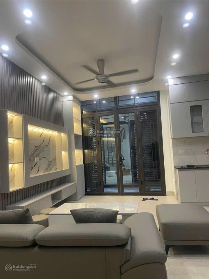 Ngọc trục  đại mỗ, 33m2, 5 tầng, 5,08 m mặt tiền, nhà mới, nội thất cơ bản, giá 7 tỷ