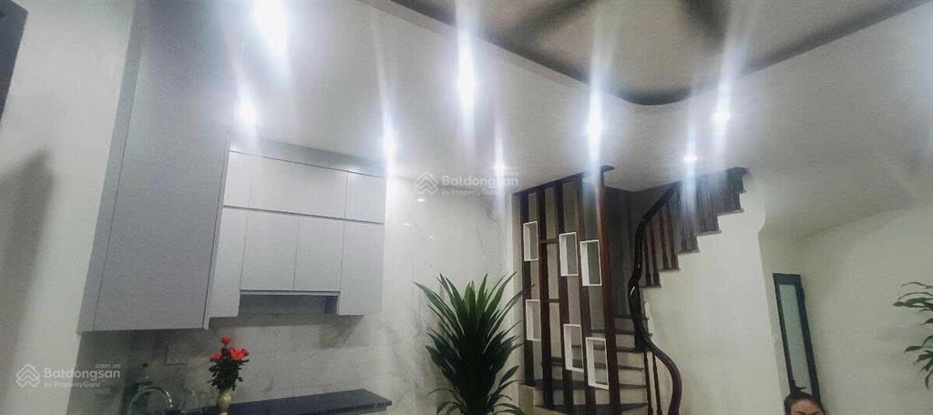 Ngọc trục  đại mỗ, 33m2, 5 tầng, 5,08 m mặt tiền, nhà mới, nội thất cơ bản, giá 7 tỷ