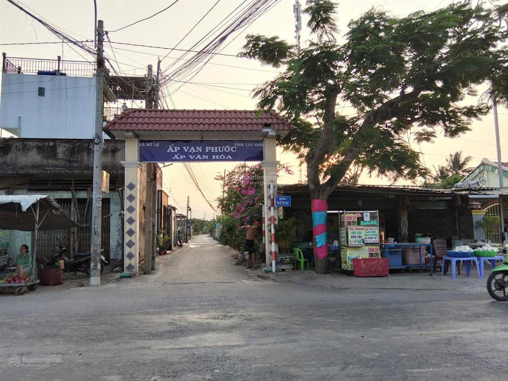 Bán 140m2 đất thổ mặt tiền đường bùi văn hoàng