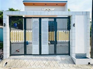 Bán nhà mỹ lộc 100m2 mặt tiền đường gtnt ô tô chạy, dt835 vô 800m