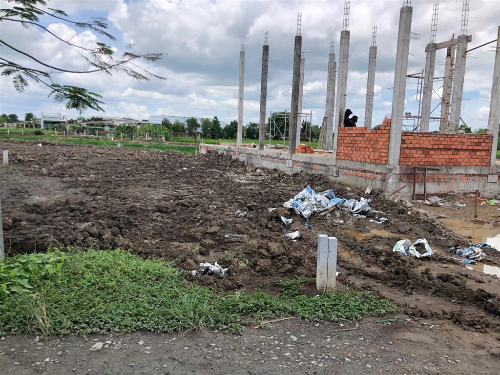 Bán rẻ 140m2 đất thổ cư tại tân lân cách 19/5 200m, đường xe hơi, giá 690 triệu