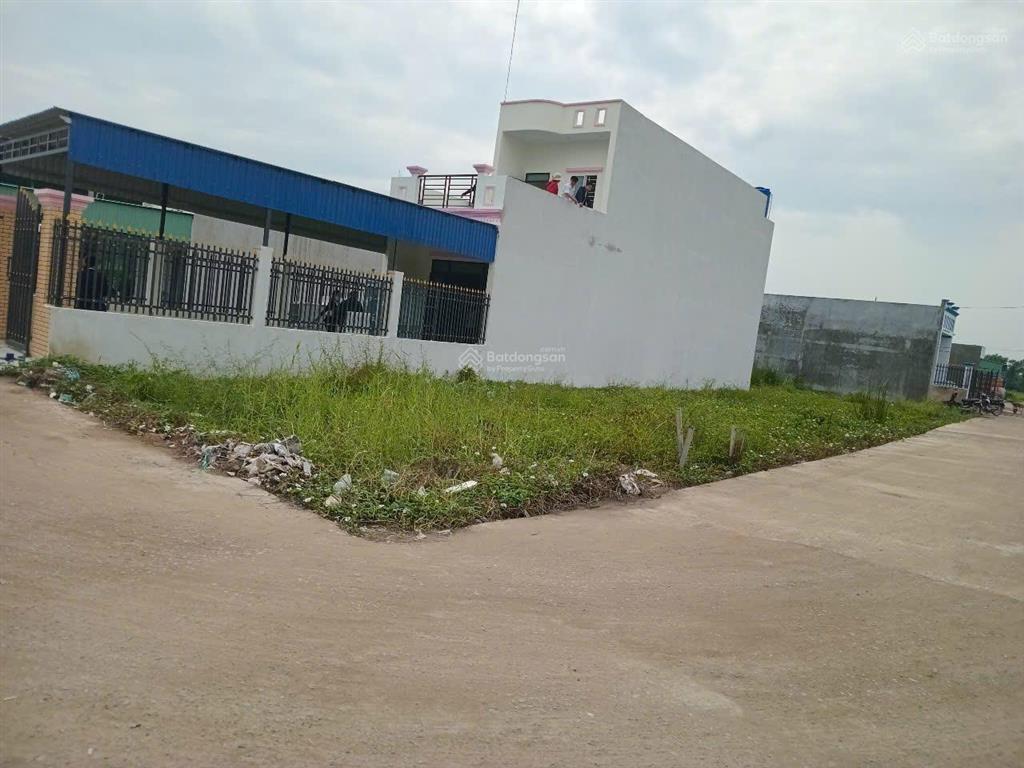 Chính chủ kẹt tiền bán gấp 140m2 đất thổ giá 650 triệu đường xe ô tô gần chợ phước vân