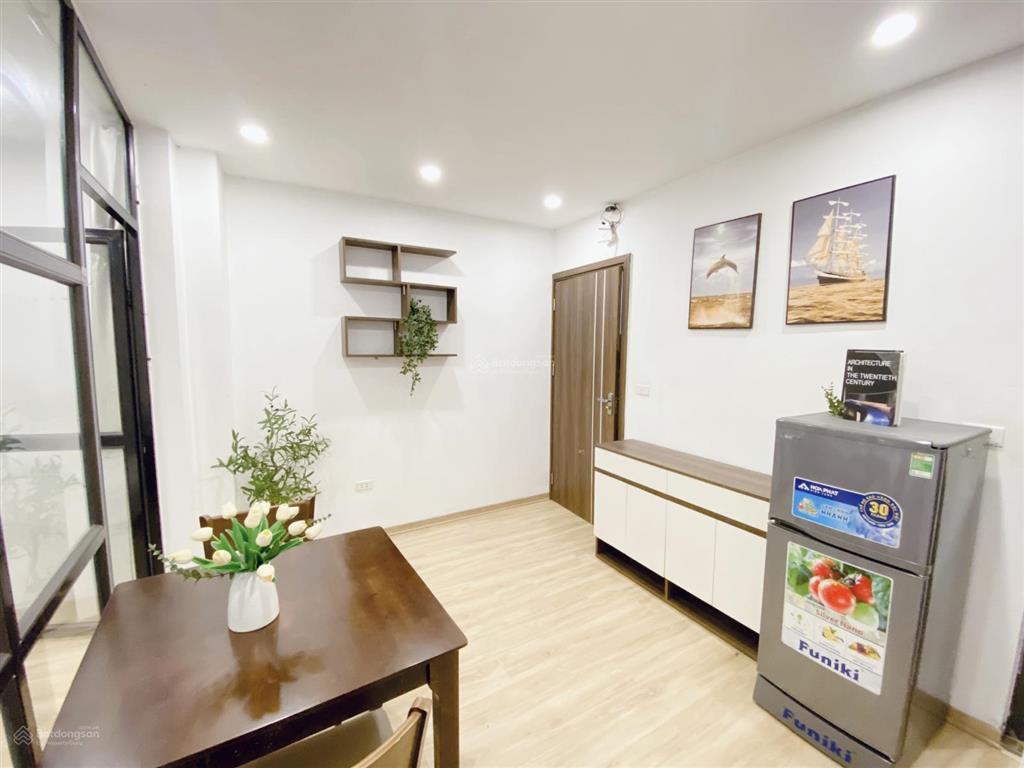 Cho thuê căn hộ 1k1n 40m2 phố xuân thủy  cầu giấy full đồ ban công chỉ 5tr8/tháng