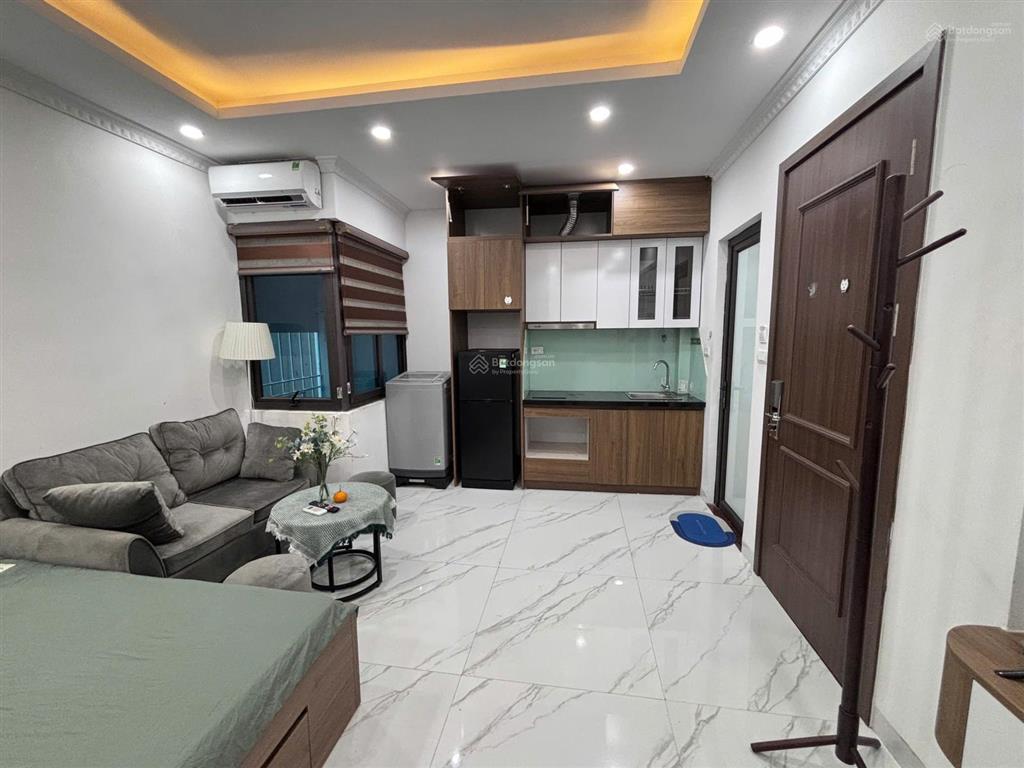 Phòng full đồ có ban công tại đội cấn chỉ 5tr3/tháng